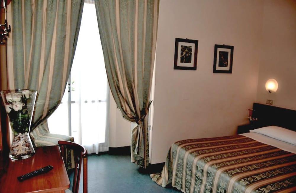 Hotel Acerboli Rimini Eksteriør bilde