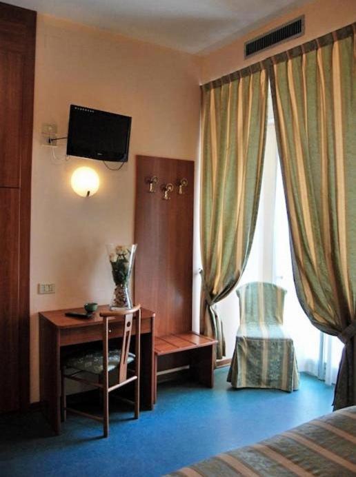 Hotel Acerboli Rimini Eksteriør bilde