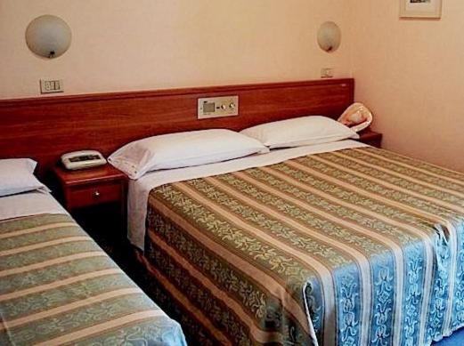 Hotel Acerboli Rimini Eksteriør bilde